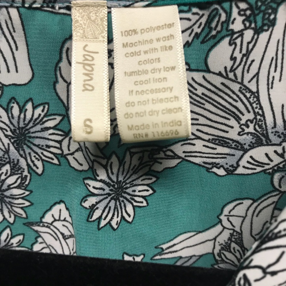Floral wrap top Japana size small green - Picture 5 of 7